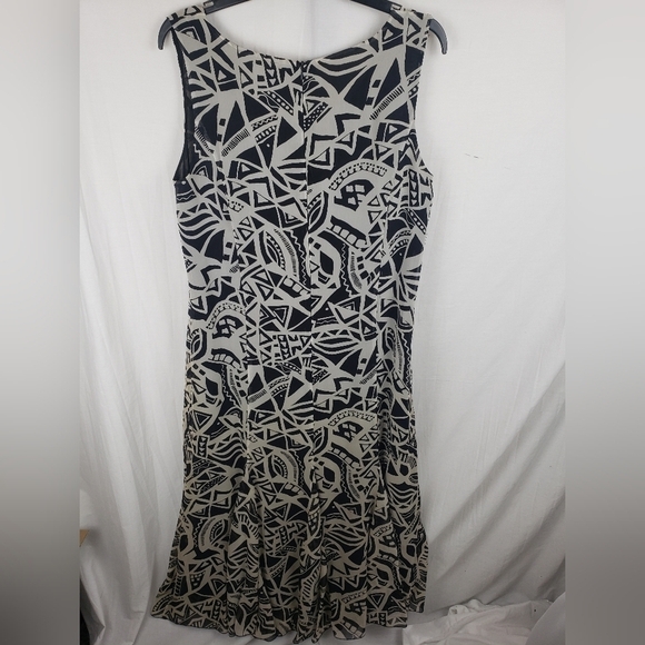 Chico's Black And Taupe Abstract Shapes Sleeveless Maxi 100% Silk Dress Sz L - Picture 7 of 10